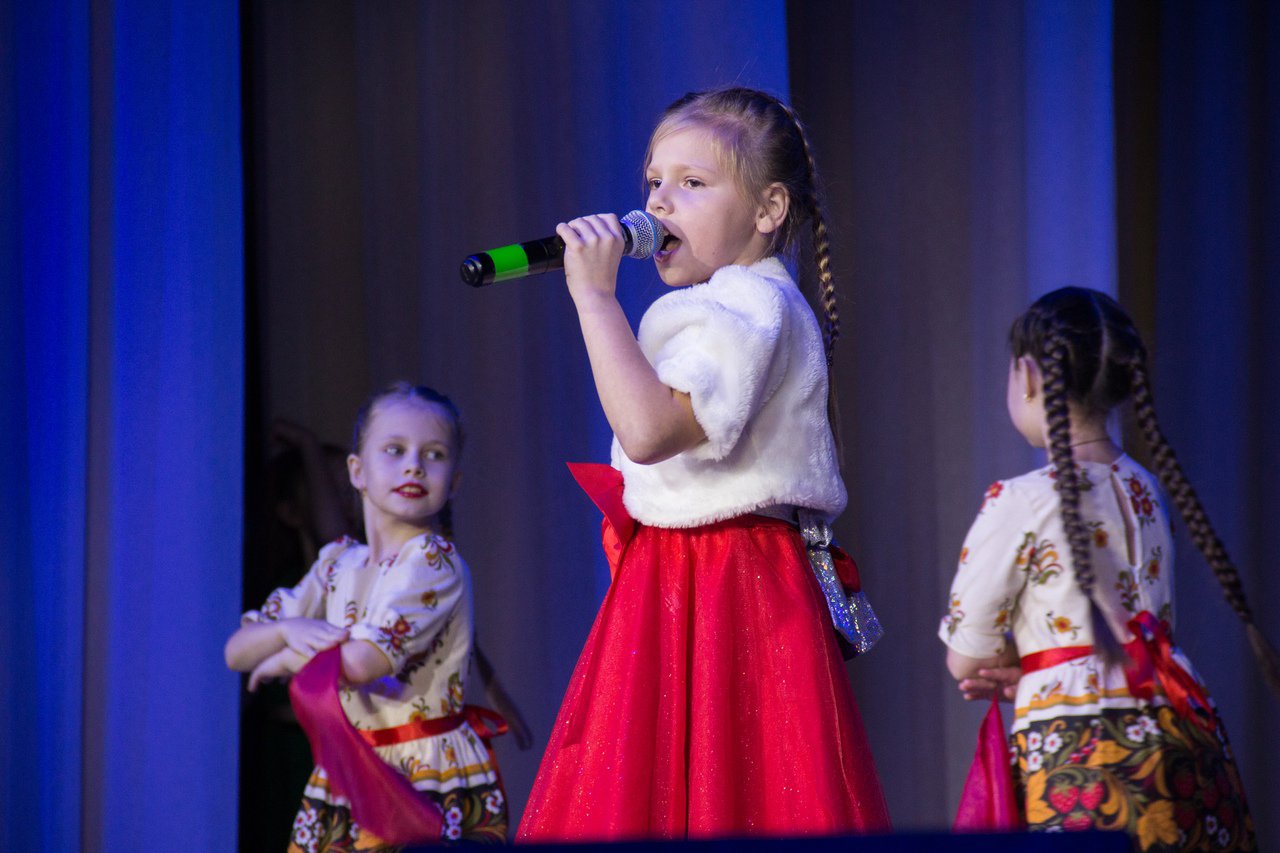Данный фестиваль является смотром молодых талантов среди воспитанников детских домов и интернатных учреждений Псковской области.