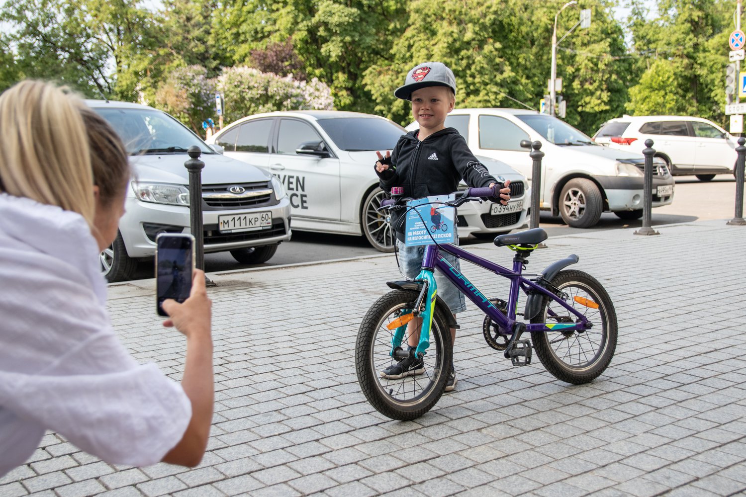 26 мая Псковский городской молодёжный центр в седьмой раз провёл акцию «На работе на велосипеде».