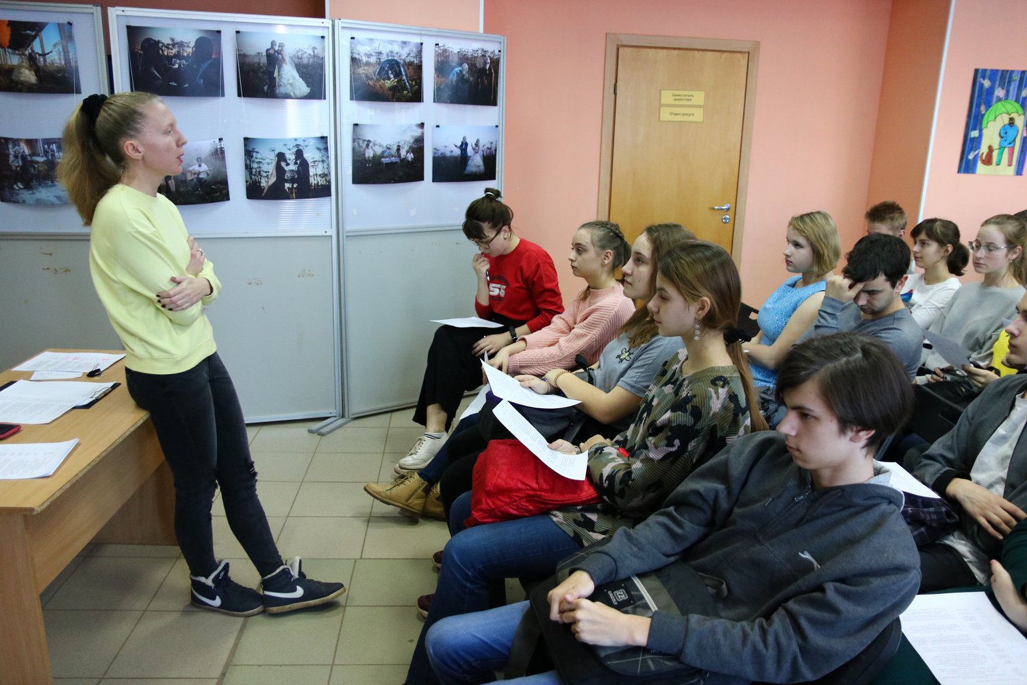 Накануне, 2 апреля, в Псковском городском молодёжном центре прошло общее собрание в выпускников трёх потоков Школы волонтёров Молодой Ганзы, которые пройдут в Пскове этим летом.