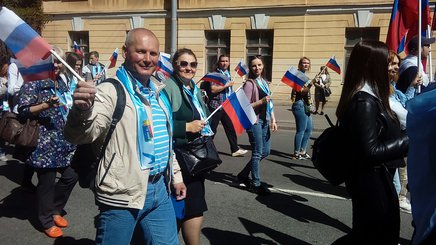 Делегация Пскова в составе торжественного шествия прошла по улицам Кронштадта