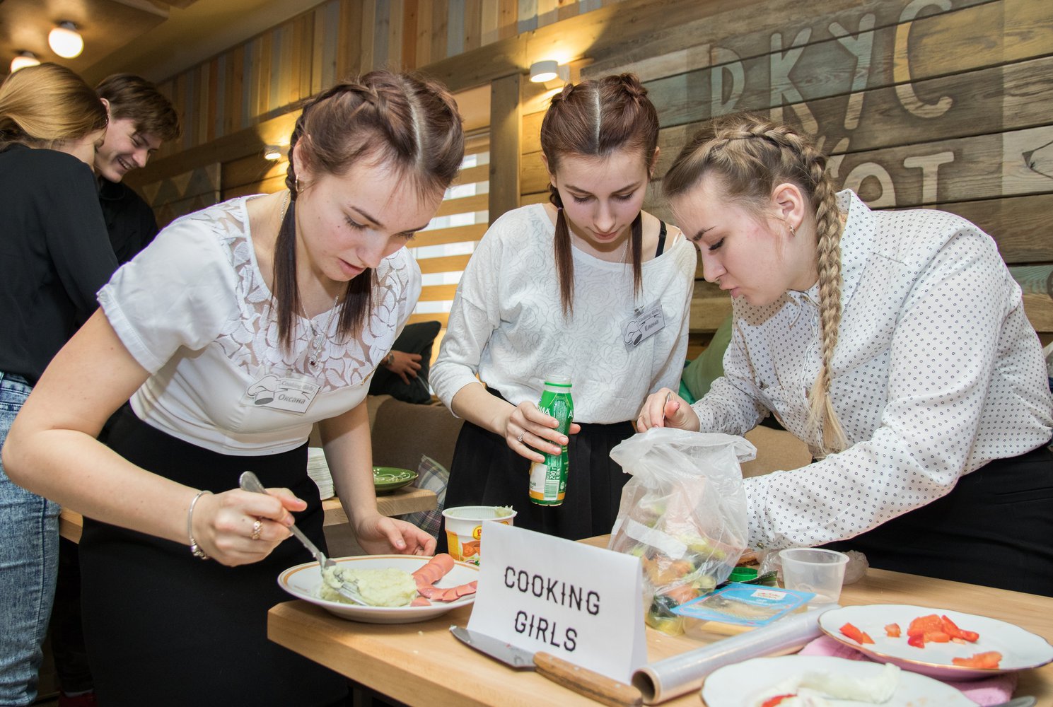 25 января в ресторане «HELGA» для студентов средних и высших учебных заведений пройдёт конкурс для любителей кулинарного искусства – «Сытый Студент».
