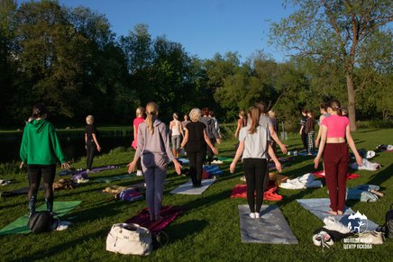 Практика по йоге пройдёт бесплатно в Финском парке