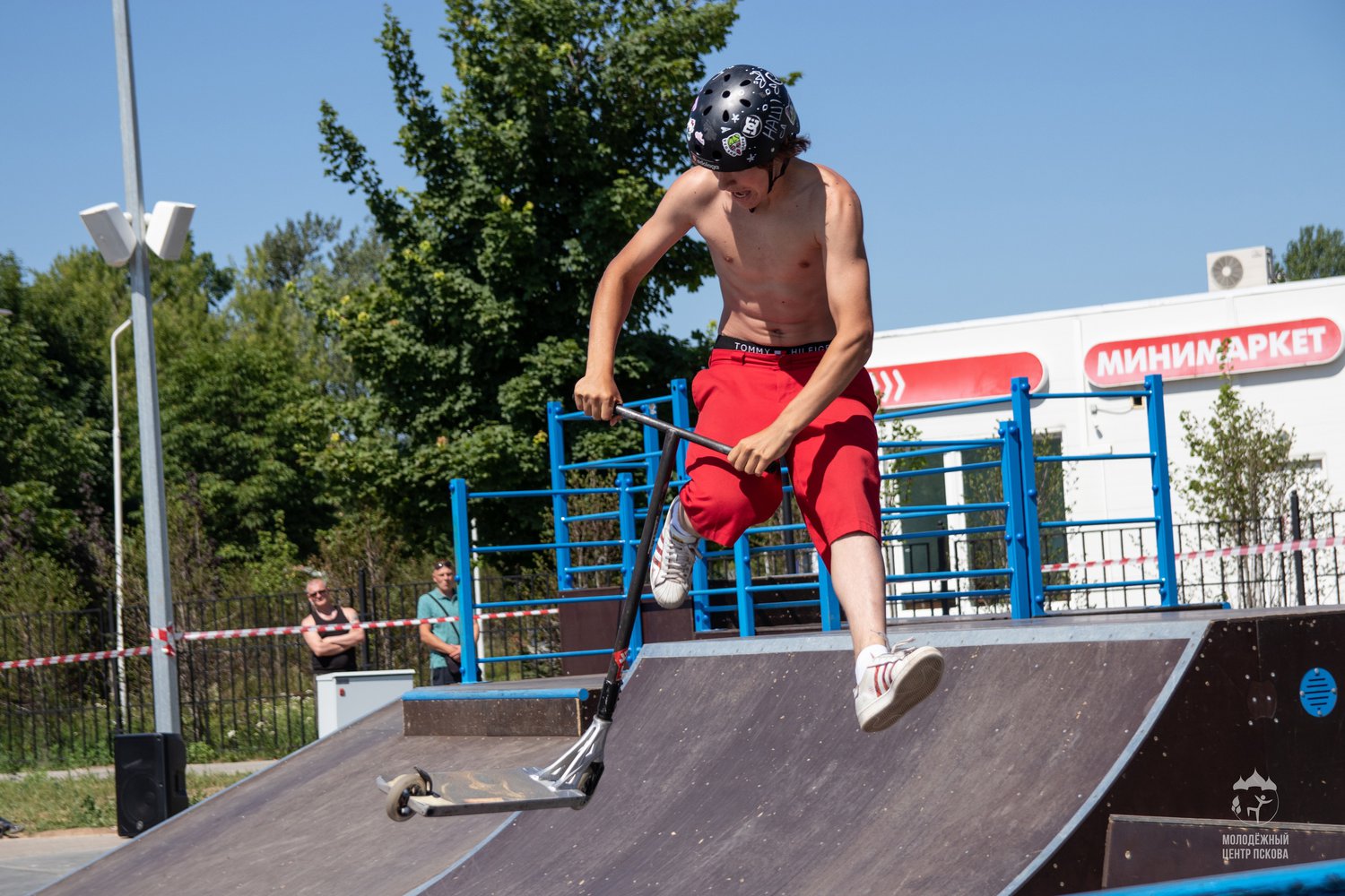 20 августа с 10:00 до 20:00 состоится фестиваль уличной культуры «Плеск», который пройдёт во Пскове на скейт-парке сквера имени Александра Невского.