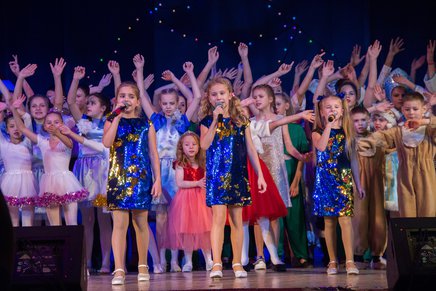 Финал творческого фестиваля «Зажигая звёзды» пройдёт в формате гала-концерта