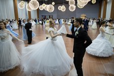 В минувшую субботу, 21 февраля, в Пскове состоялся одиннадцатый молодёжный Сретенский бал.
