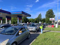 В Пскове ищут волонтёров для регулирования автомобильных потоков на АЗС