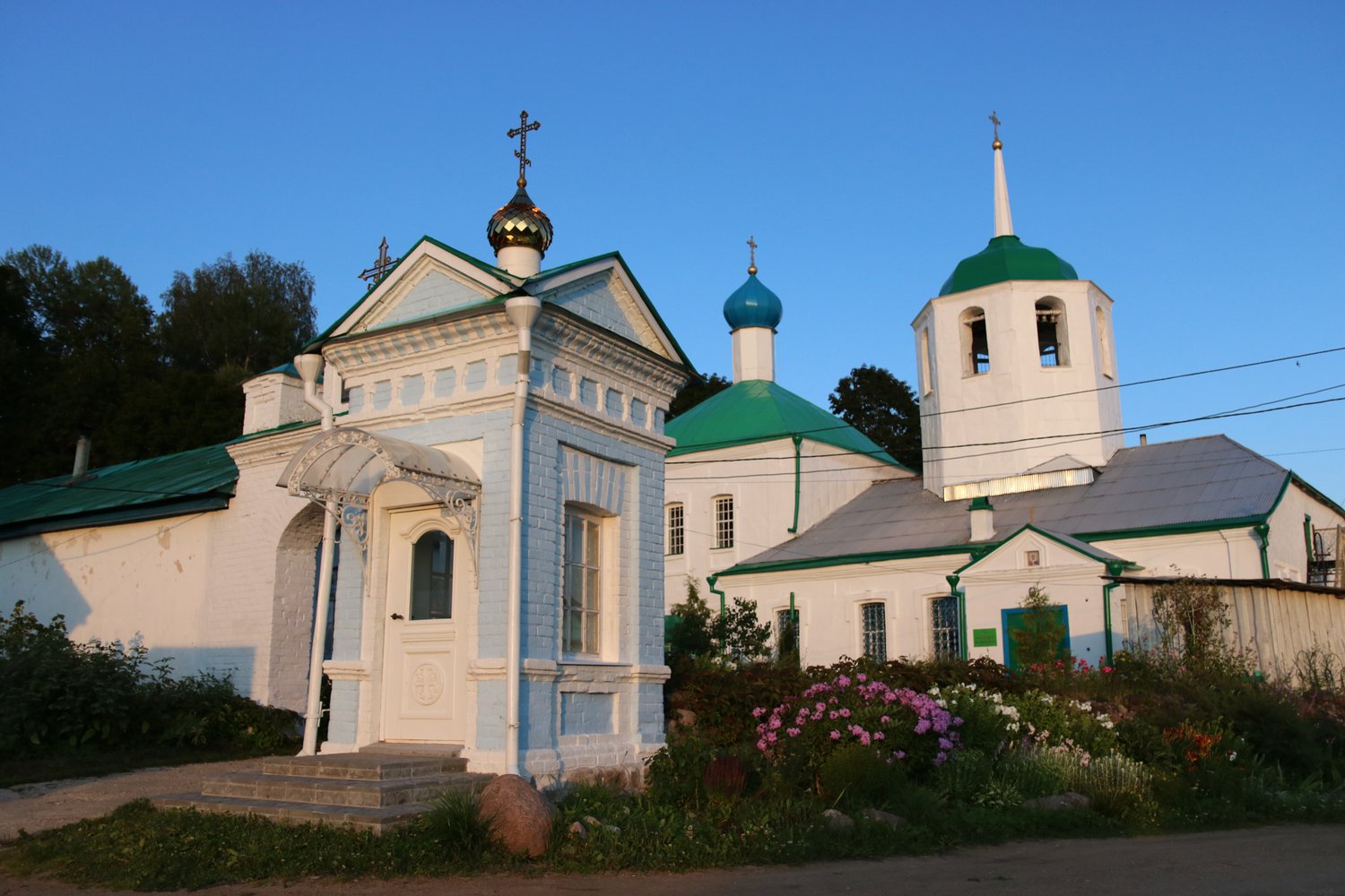 Молодёжный центр провёл православно-краеведческую экспедицию в Островском районе