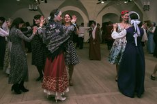Порядка 70 человек посетили новогодний бал «Танцуют все!»