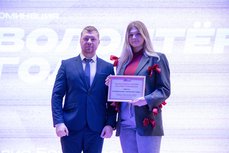 В Пскове наградили лучших волонтёров по итогам премии Главы города