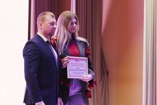 От 10 до 60 тысяч рублей: в Пскове вручат премию «Я – волонтёр»