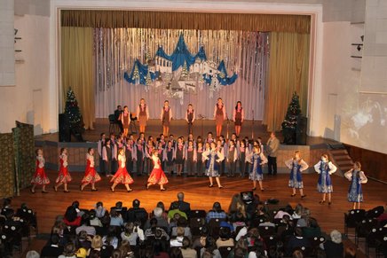 ​Большим праздничным концертом завершился Рождественский молодежный фестиваль.